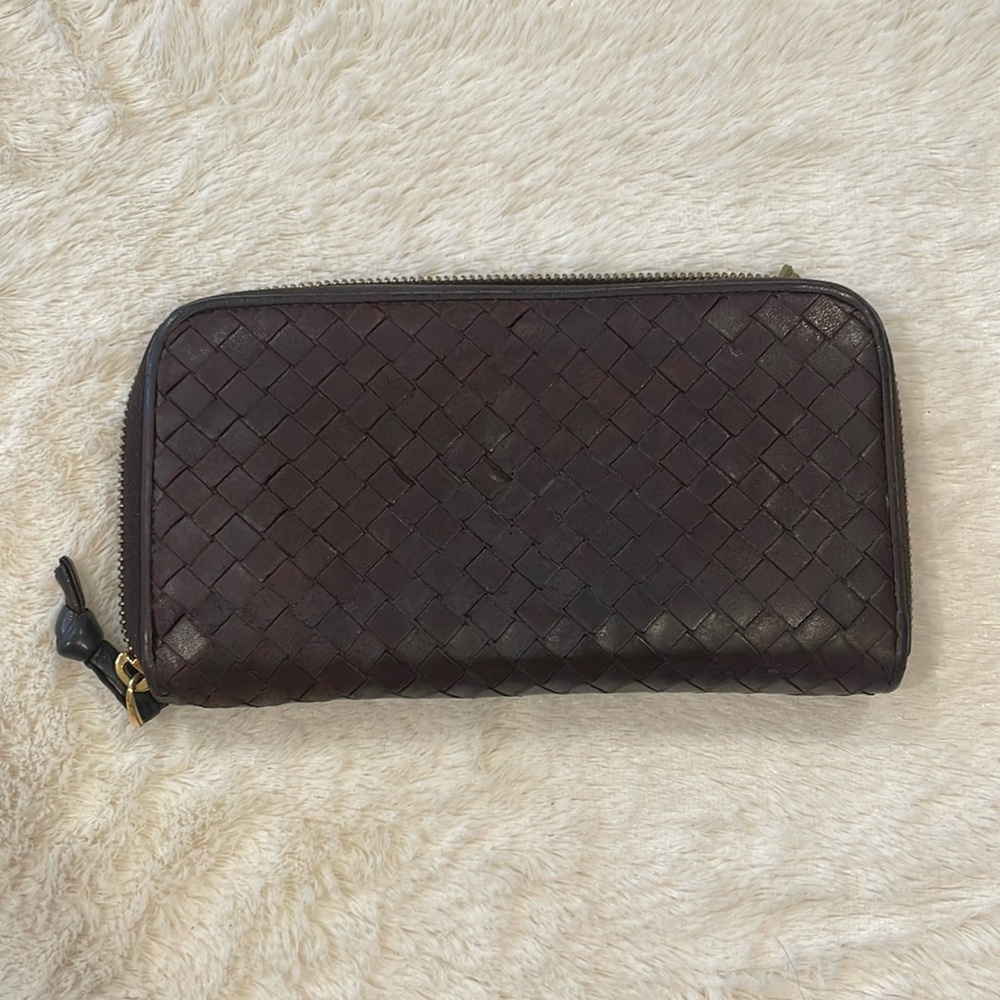 BOTTEGA VENETA  Intrecciato Round Zipper Long Wallet Brown